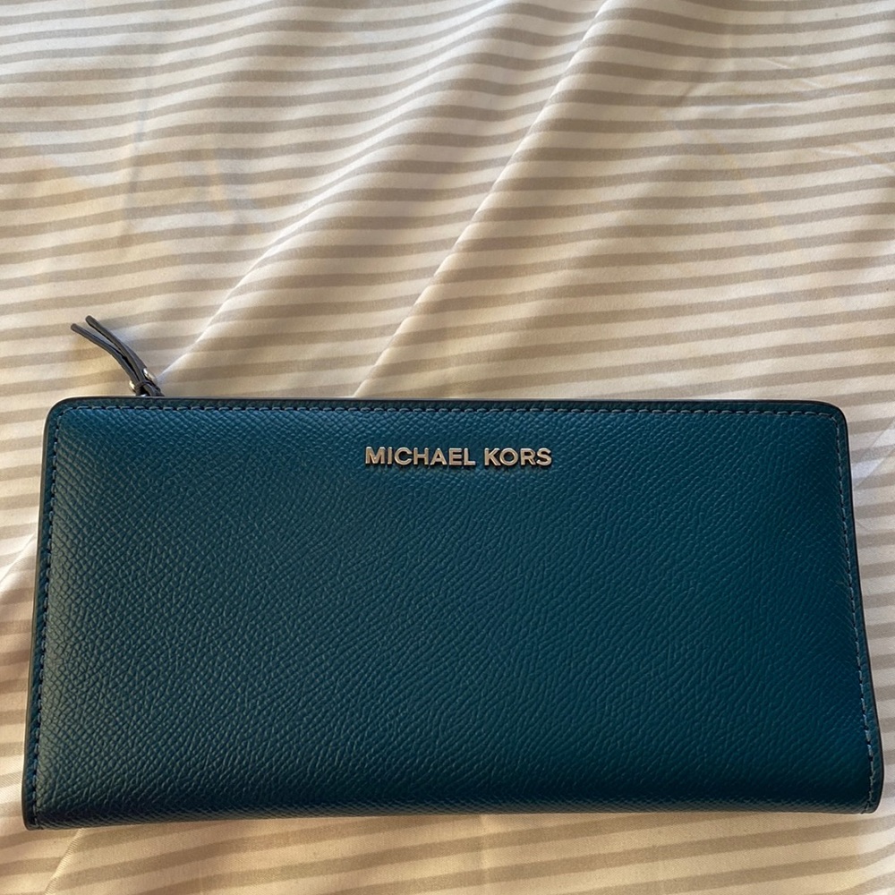 Blue and green shades Michael Kors wallet